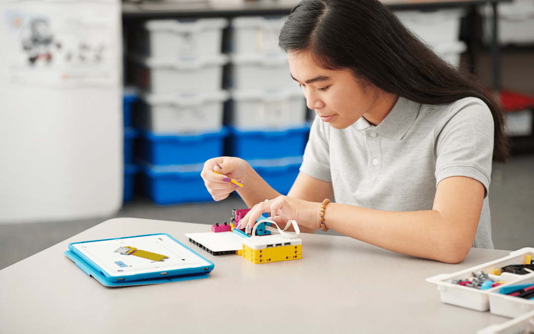 Κρατώντας τα κορίτσια στο STEAM: 3 εμπόδια, 3 λύσεις