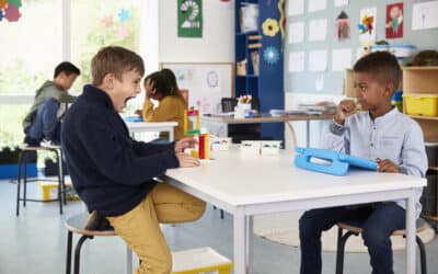 8 στρατηγικές για να βελτιώσετε τη συμμετοχή στην διαδικτυακή τάξη